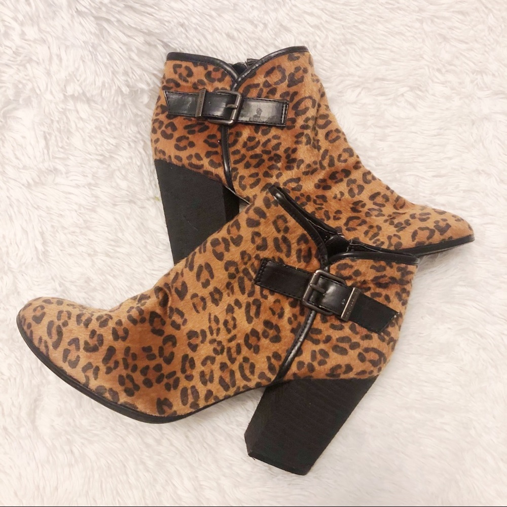 Cheetah Size 9 Woman’s heal